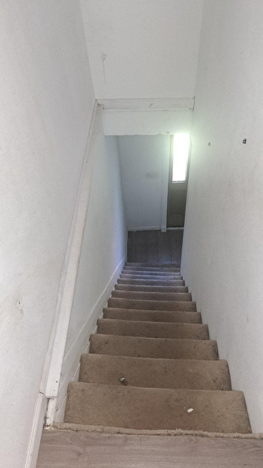 939 1/2 W 3rd Street photo 4