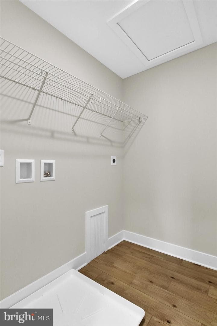8457 Capri Court photo 32