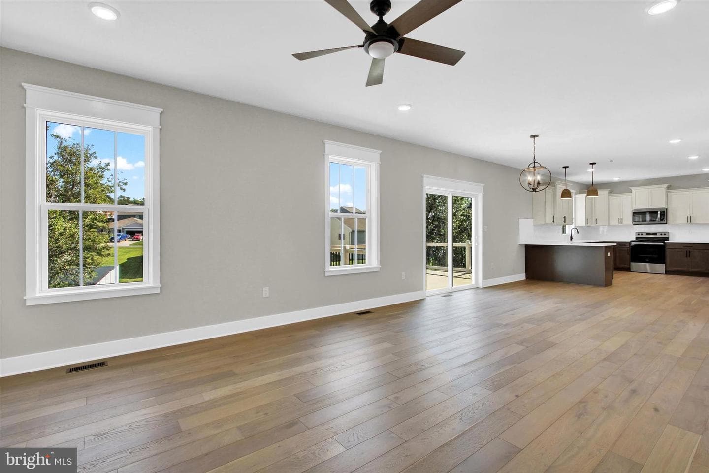 8457 Capri Court photo 9