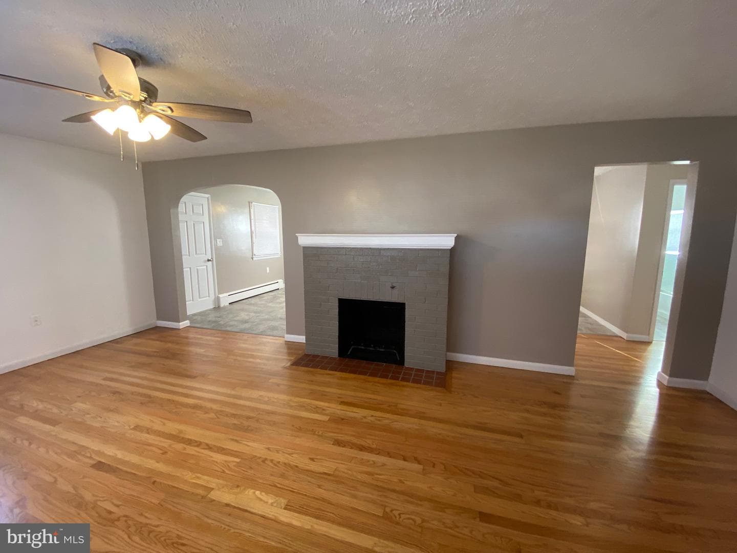 2086 Lincoln Way East E photo 10