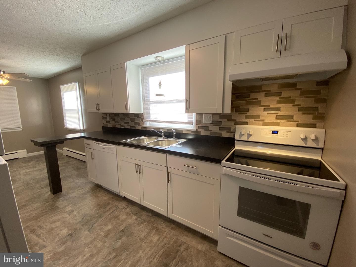 2086 Lincoln Way East E photo 14