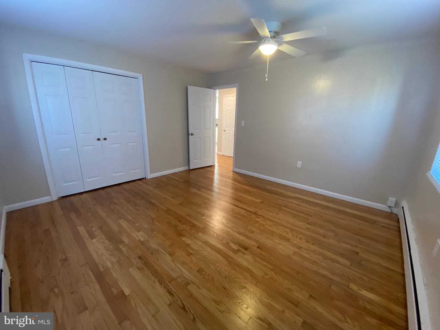 2086 Lincoln Way East E photo 18