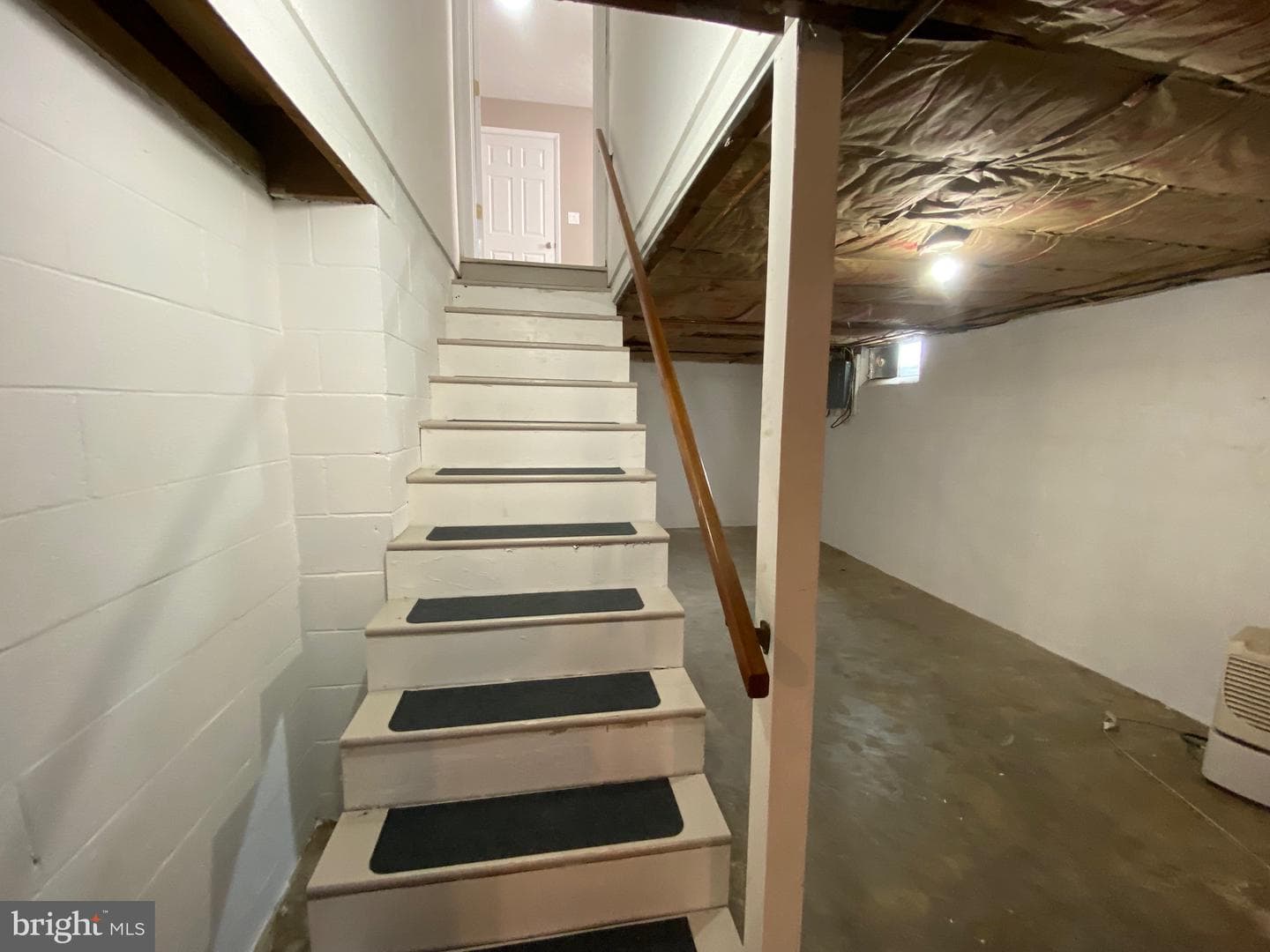 2086 Lincoln Way East E photo 30