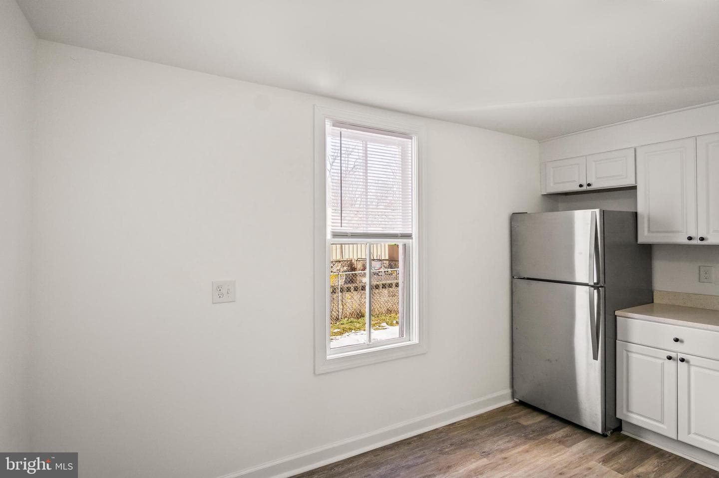 3930 Lincoln Street photo 14