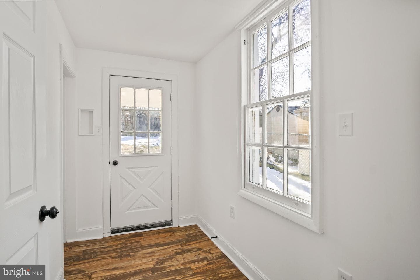 3930 Lincoln Street photo 18