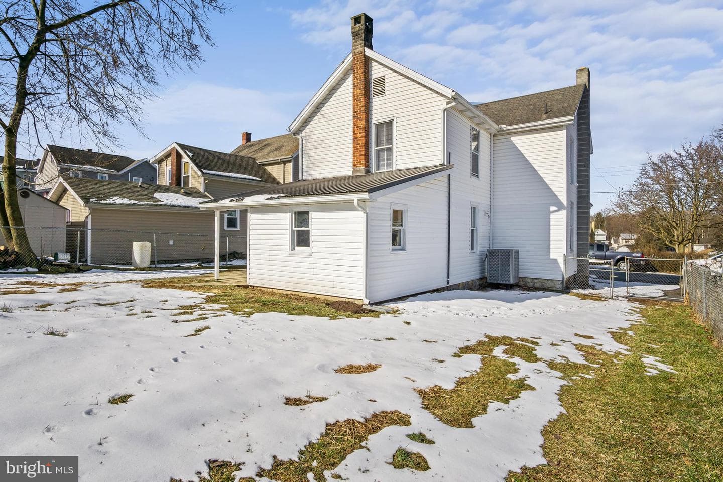 3930 Lincoln Street photo 37