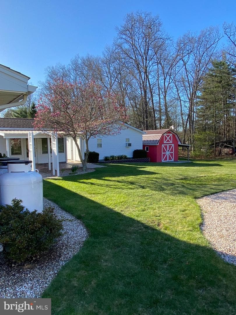 215 University Drive photo 11