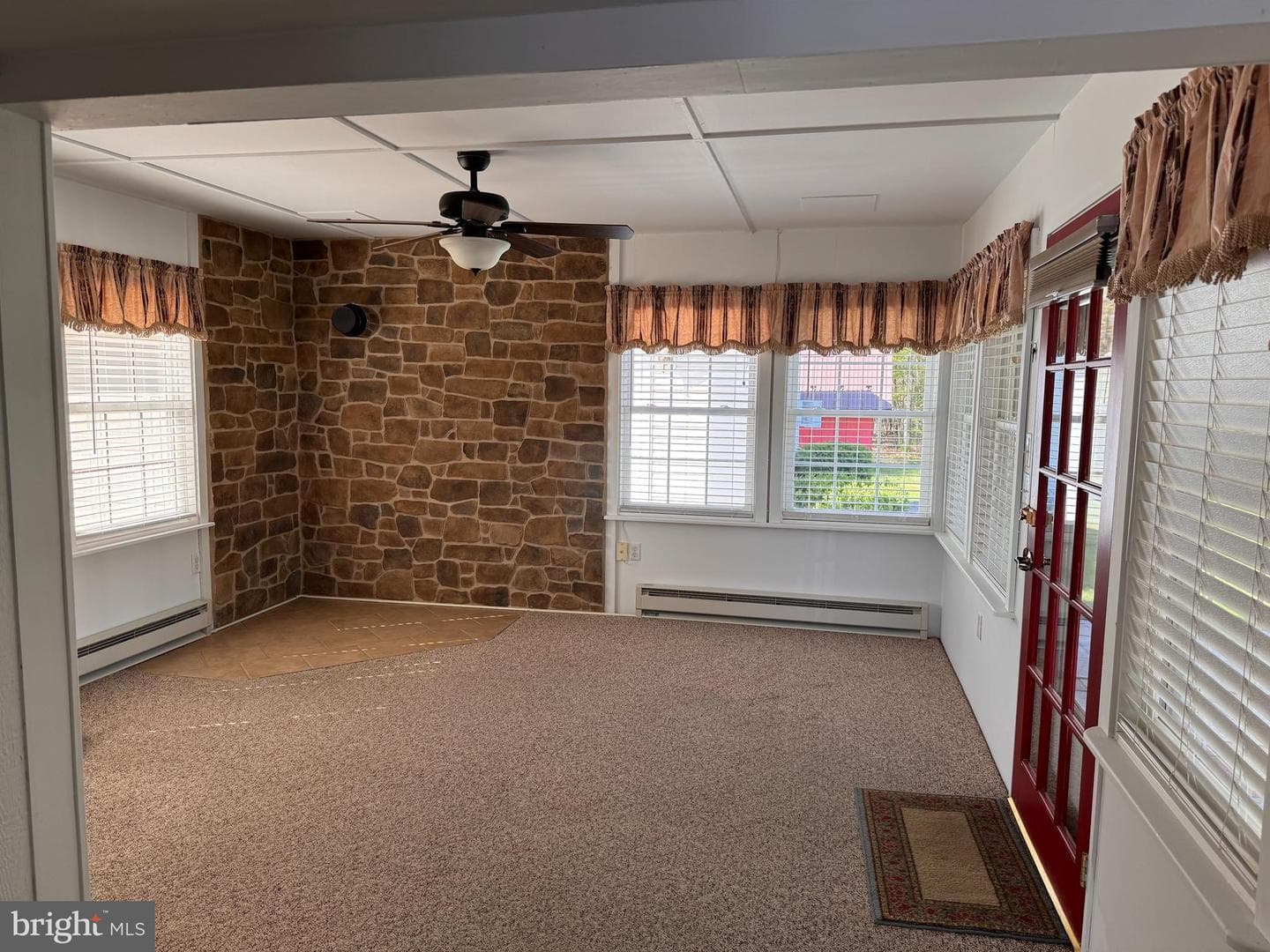 215 University Drive photo 8