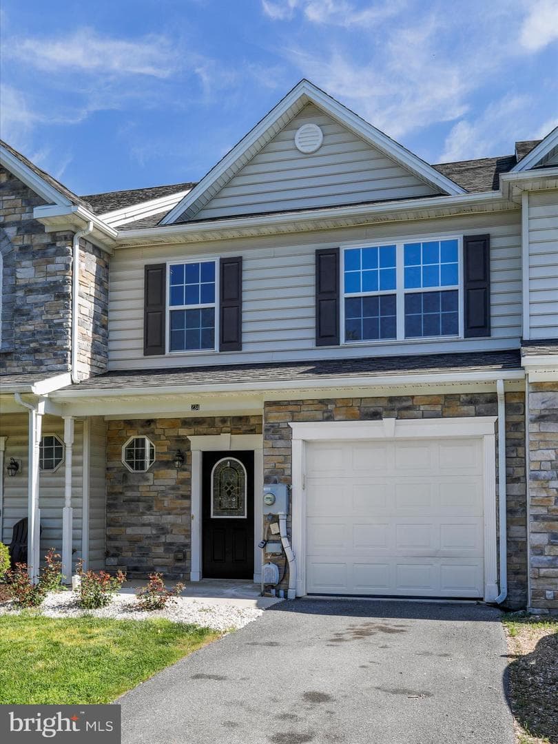 234 Whitley Dr. photo 3