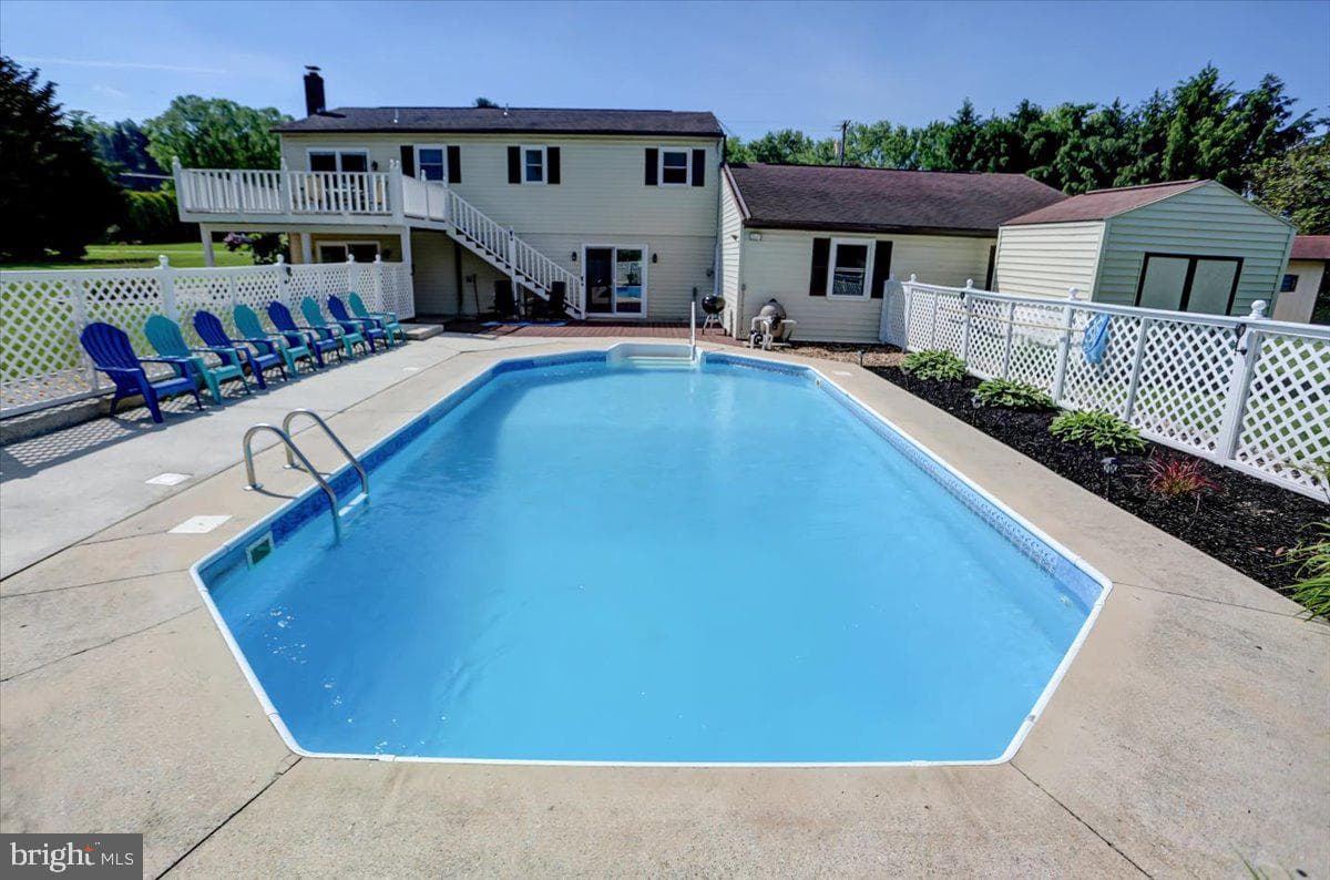 4631 Church Road photo 3