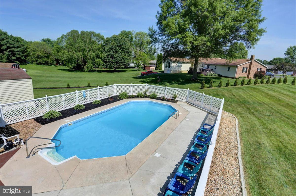4631 Church Road photo 42