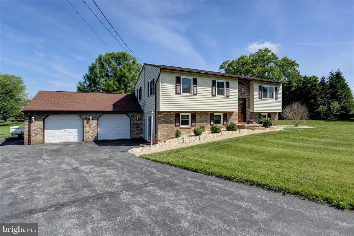 4631 Church Road photo 57