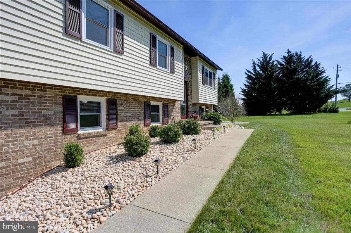 4631 Church Road photo 58