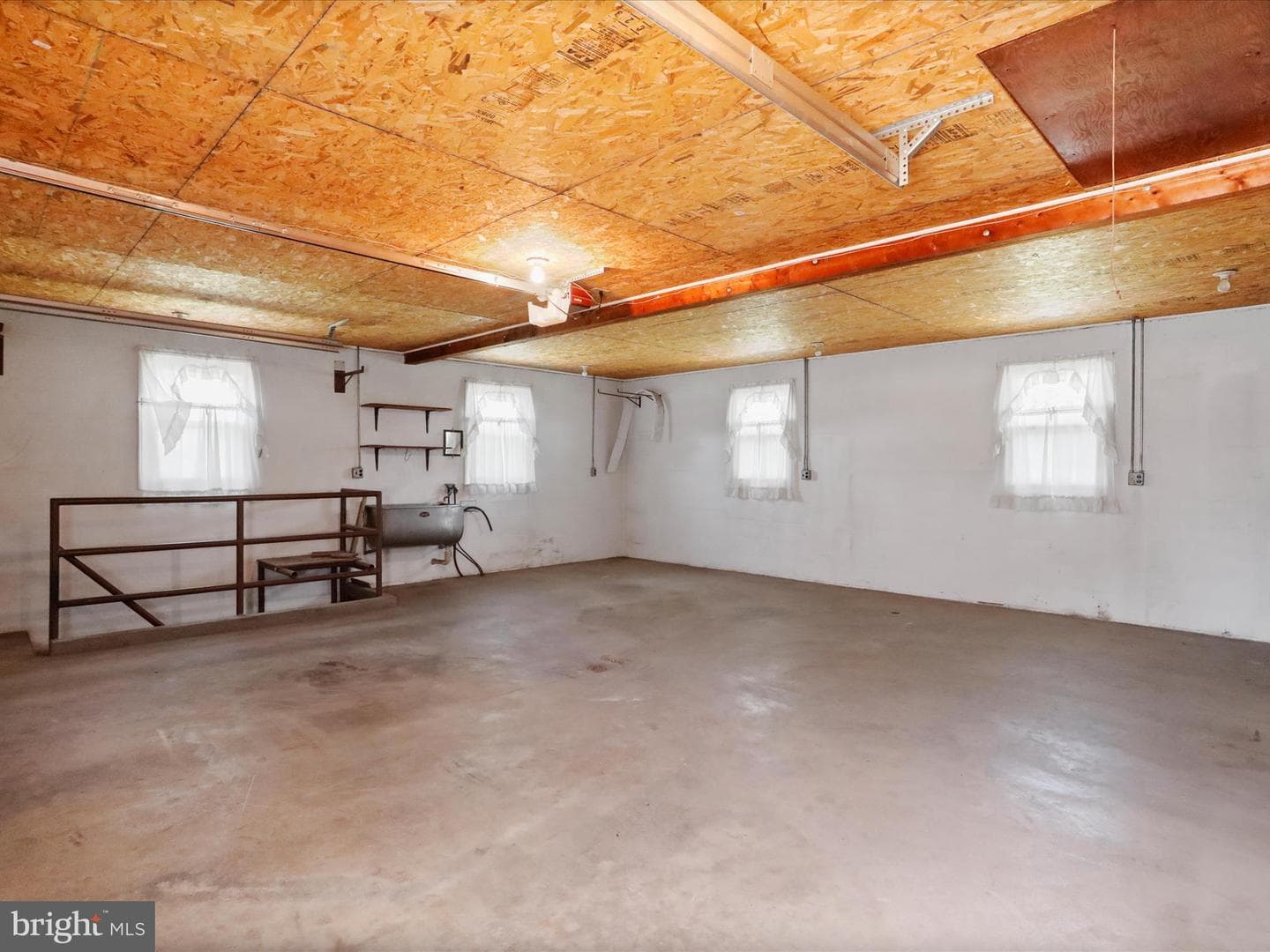 11735 Ridge Road photo 27
