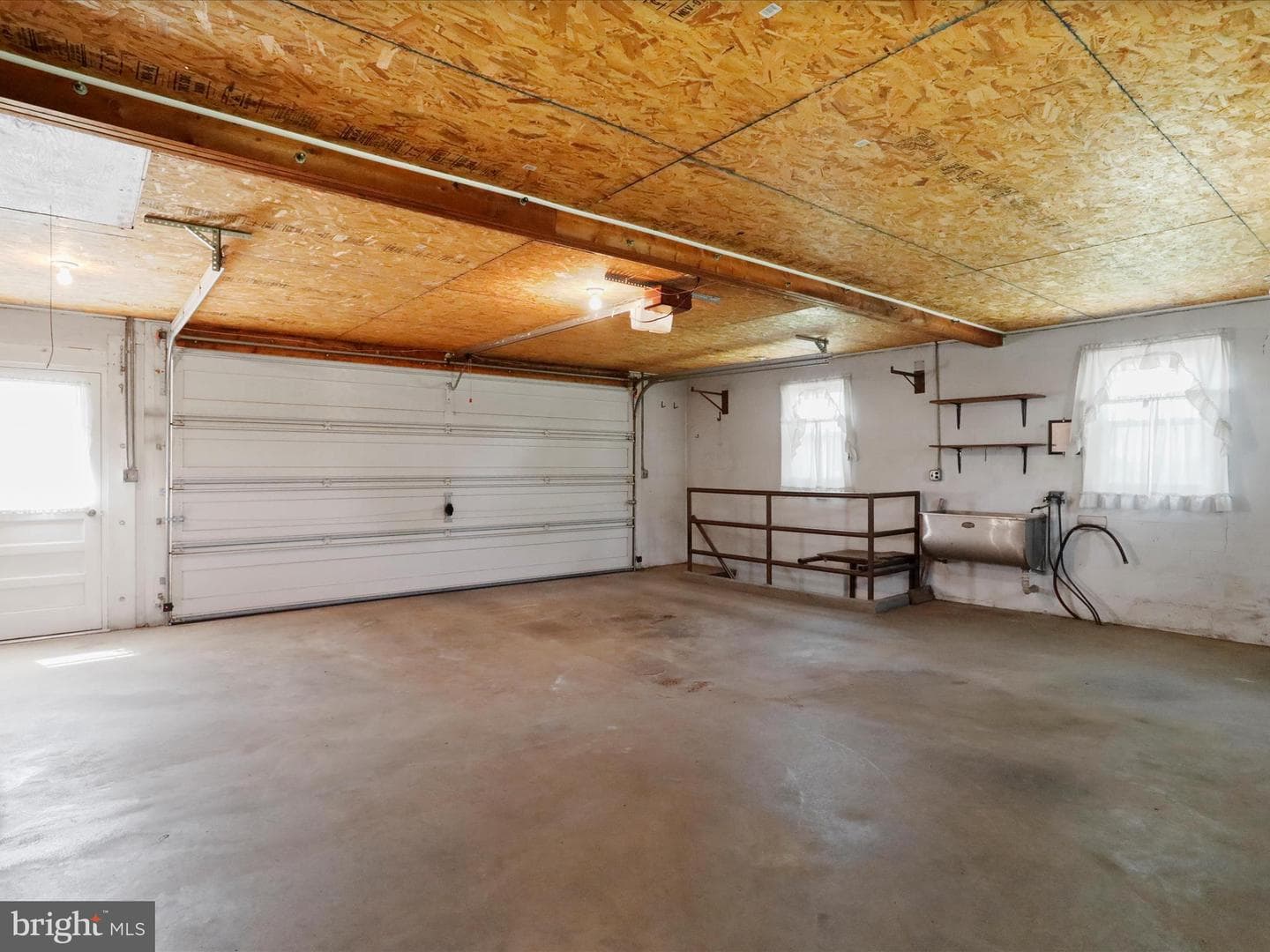 11735 Ridge Road photo 28