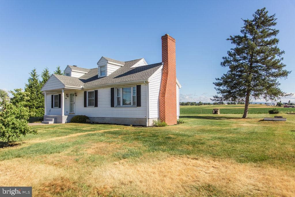 1581 Orrstown Road photo 3