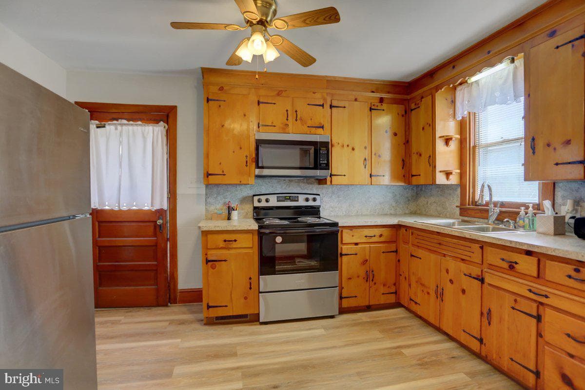 7603 Mentzer Gap Road photo 12