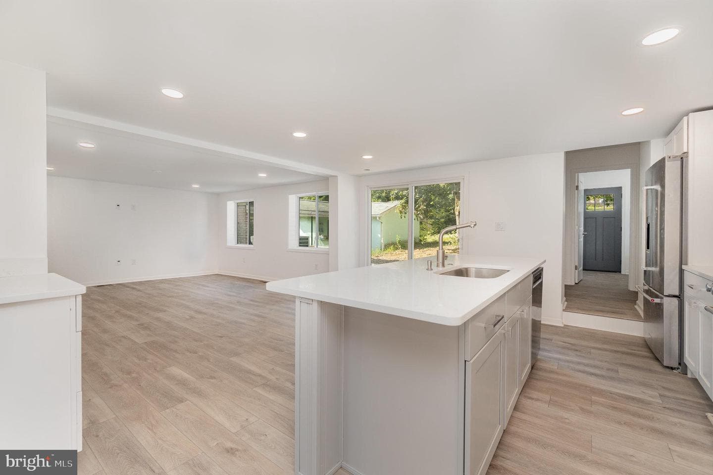 7185 Lincoln Way West photo 11