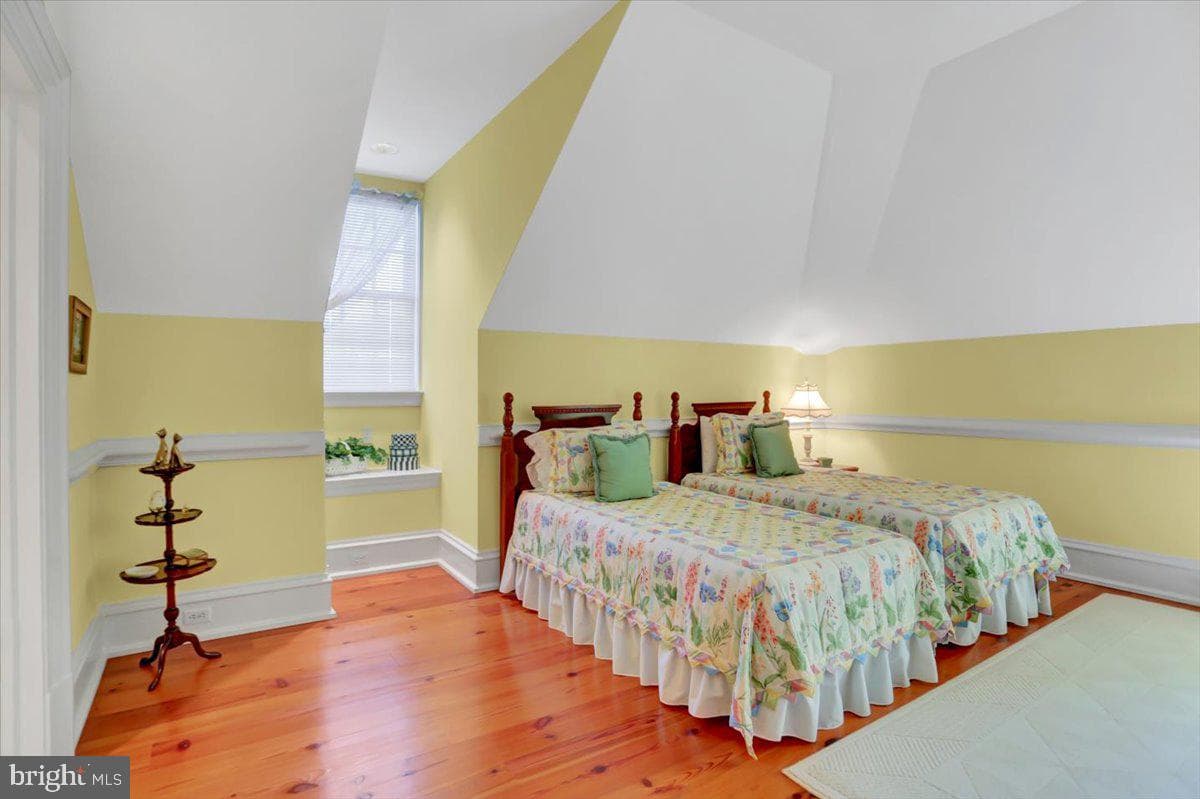 373 Craig Road photo 111