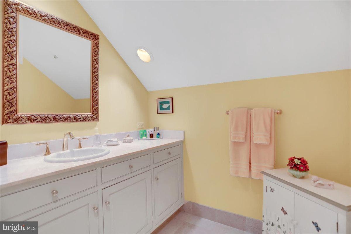 373 Craig Road photo 112