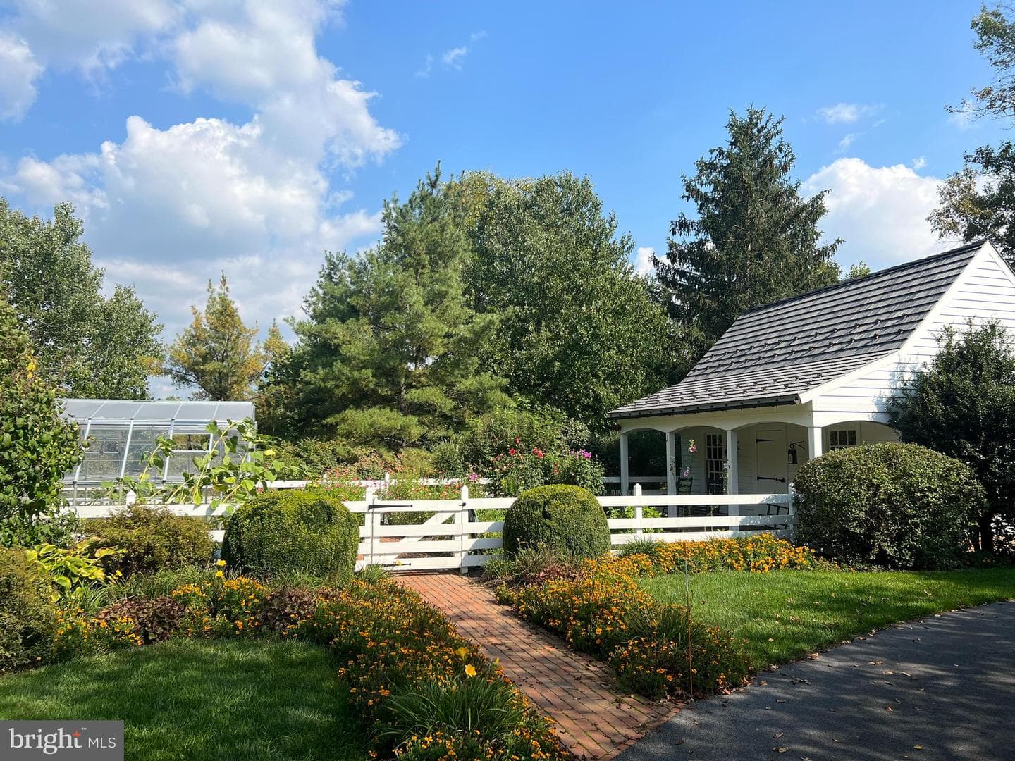 373 Craig Road photo 22