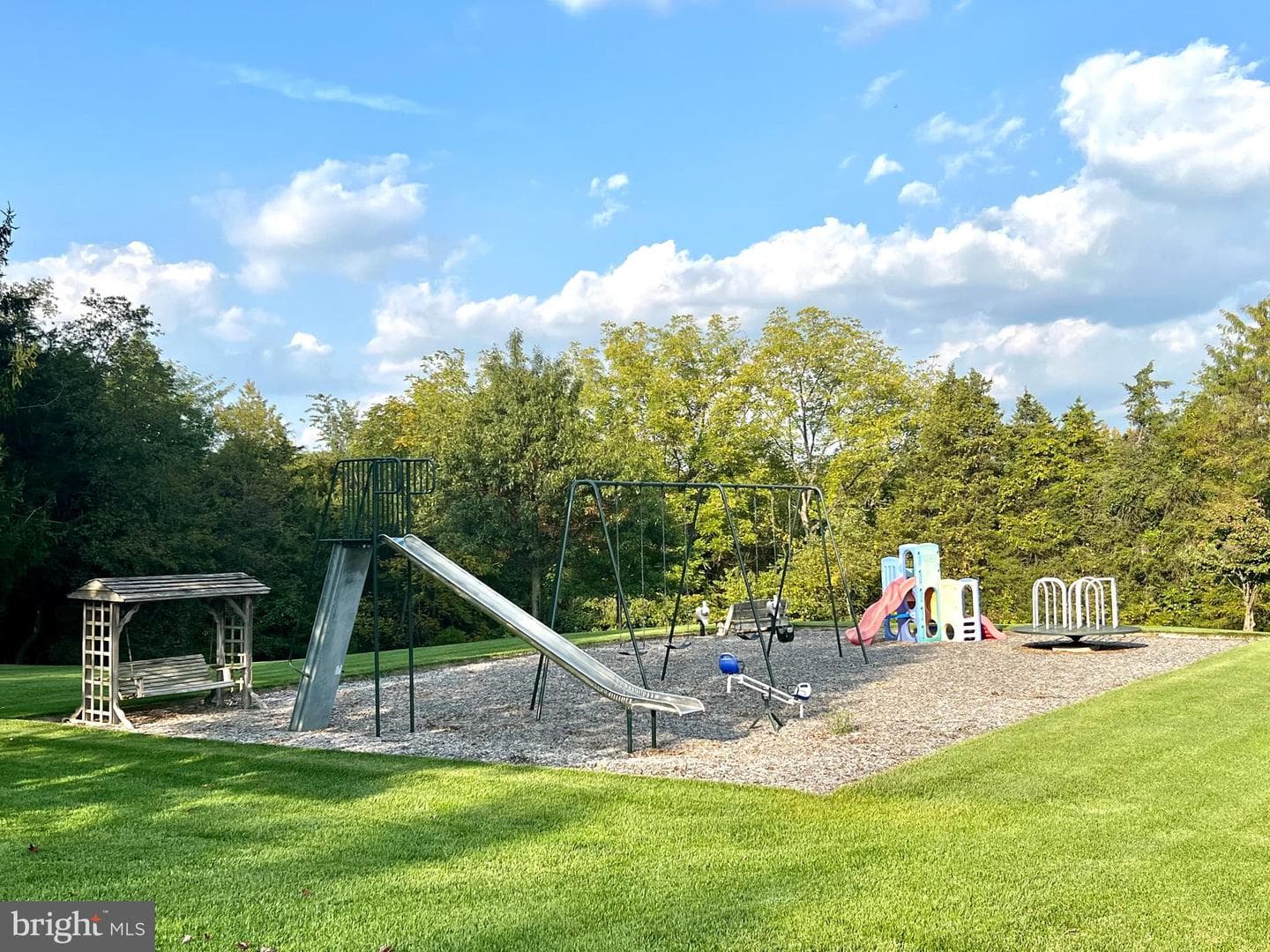373 Craig Road photo 40