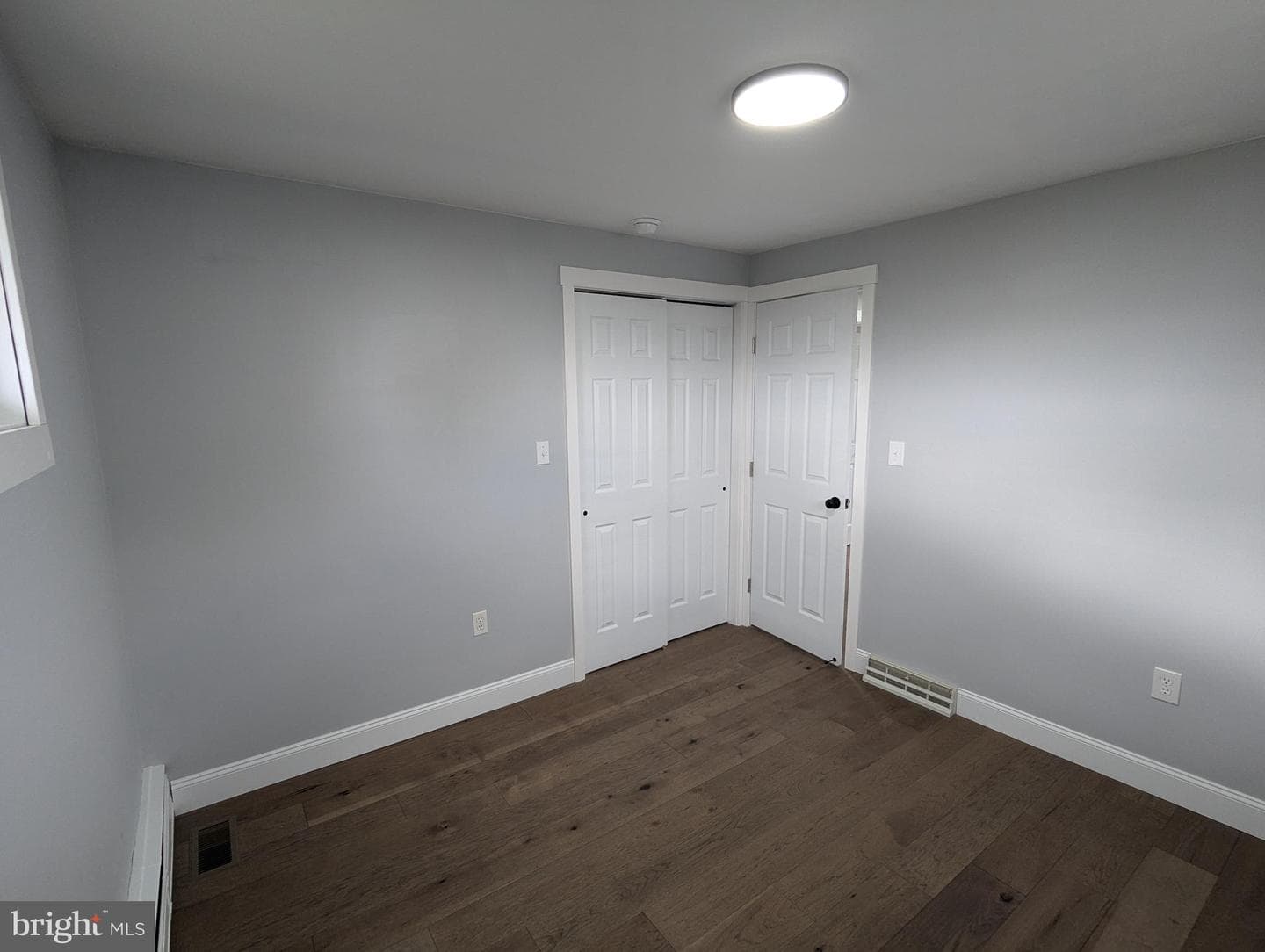 1586 Richard Avenue photo 22