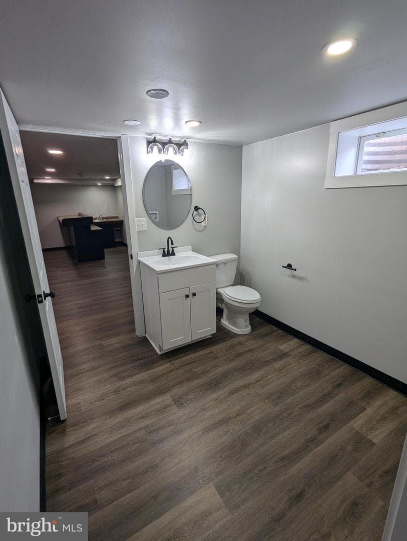 1586 Richard Avenue photo 28