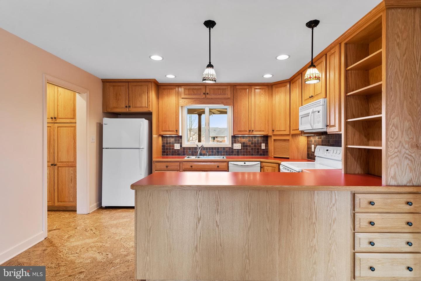 150 Topaz Drive photo 28