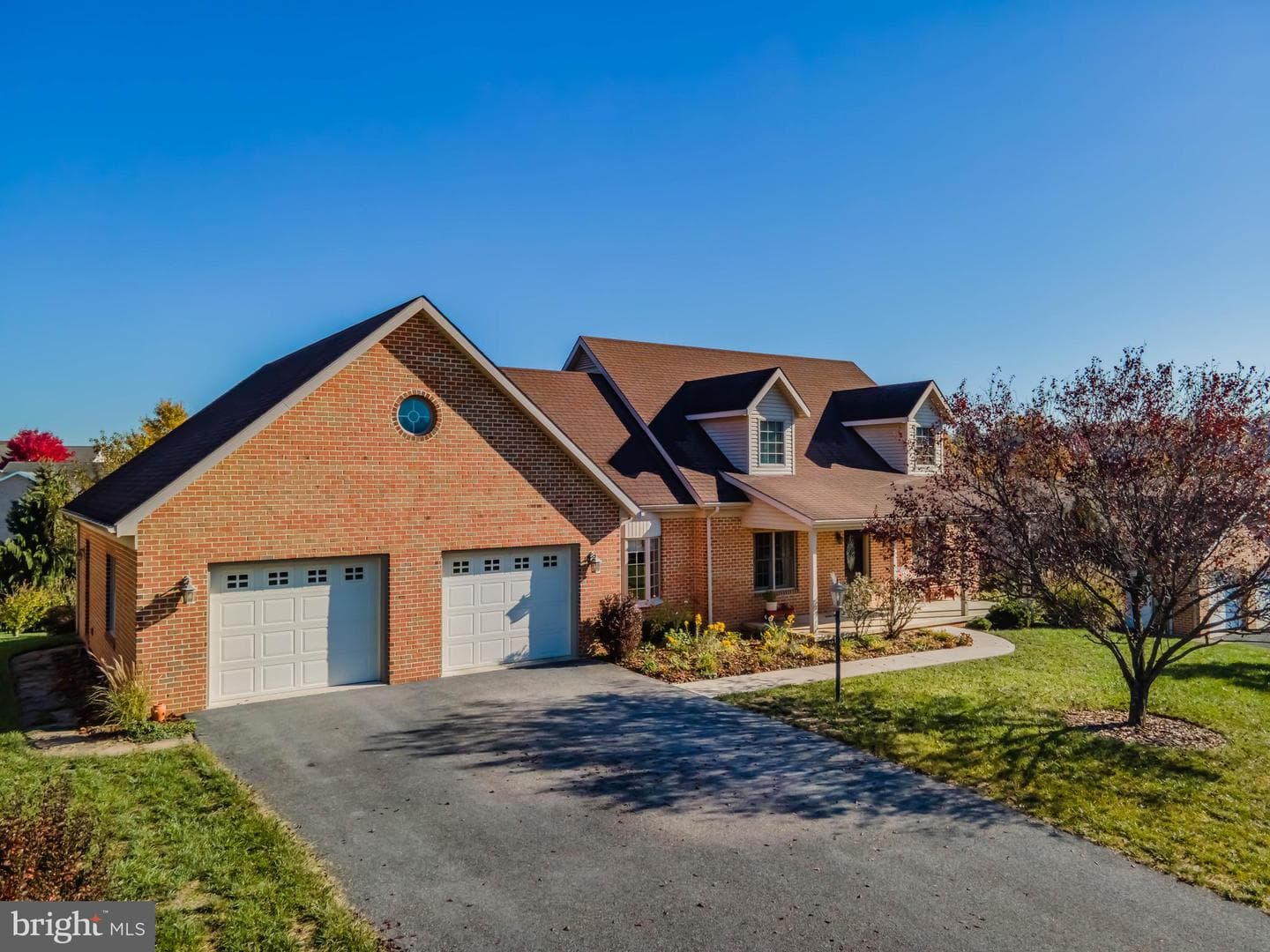 150 Topaz Drive photo 3