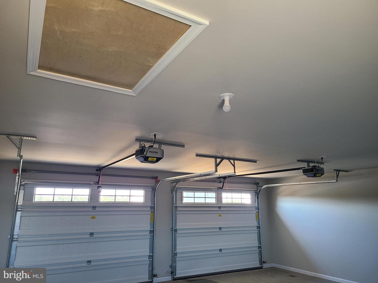251 Grove Drive photo 10
