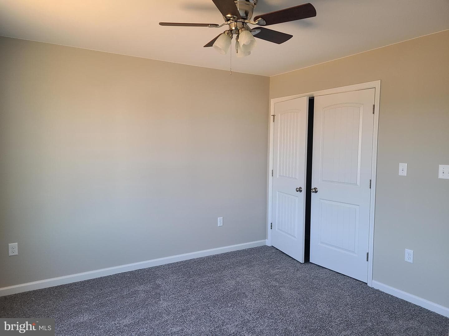 251 Grove Drive photo 6