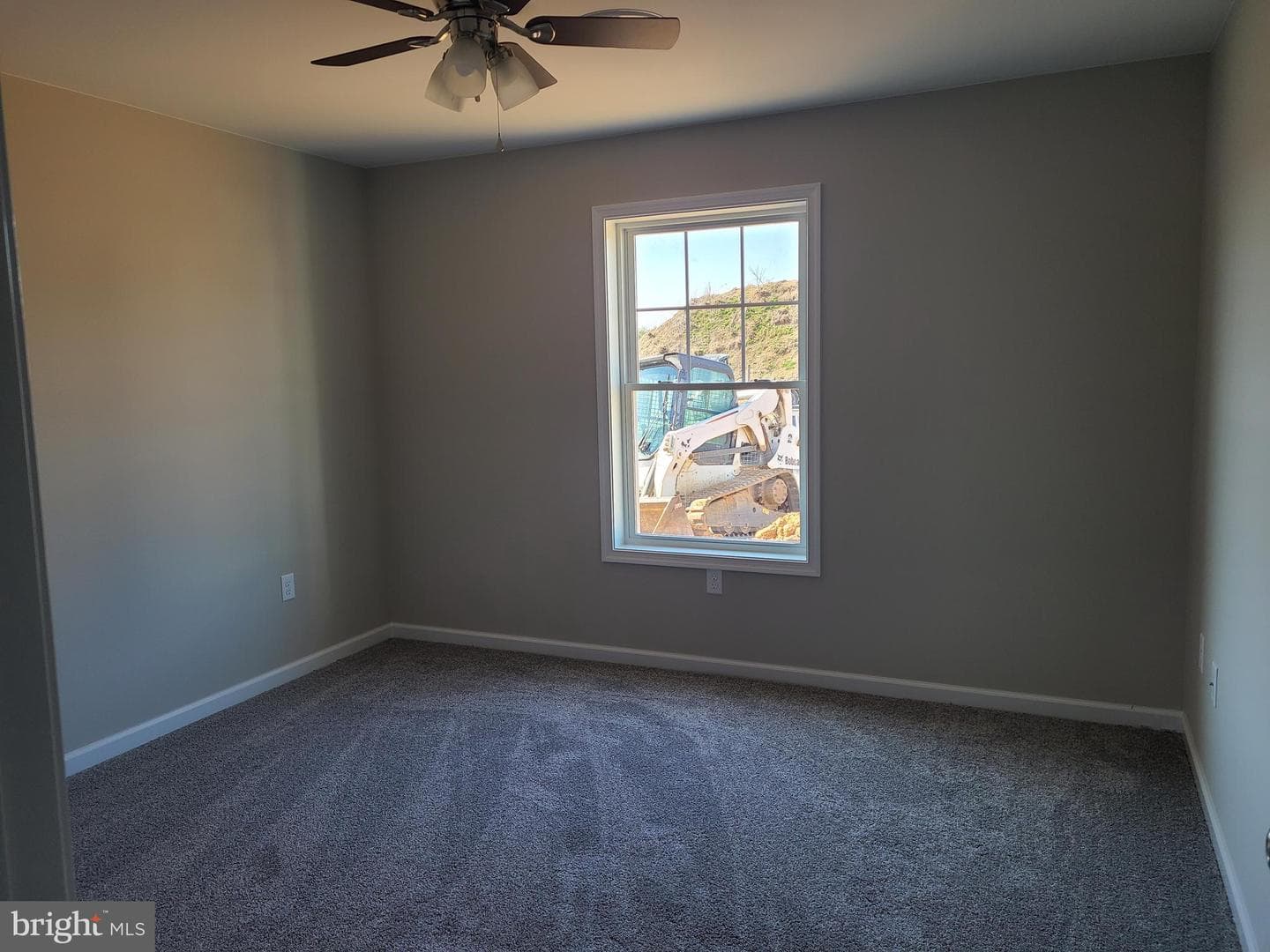251 Grove Drive photo 7