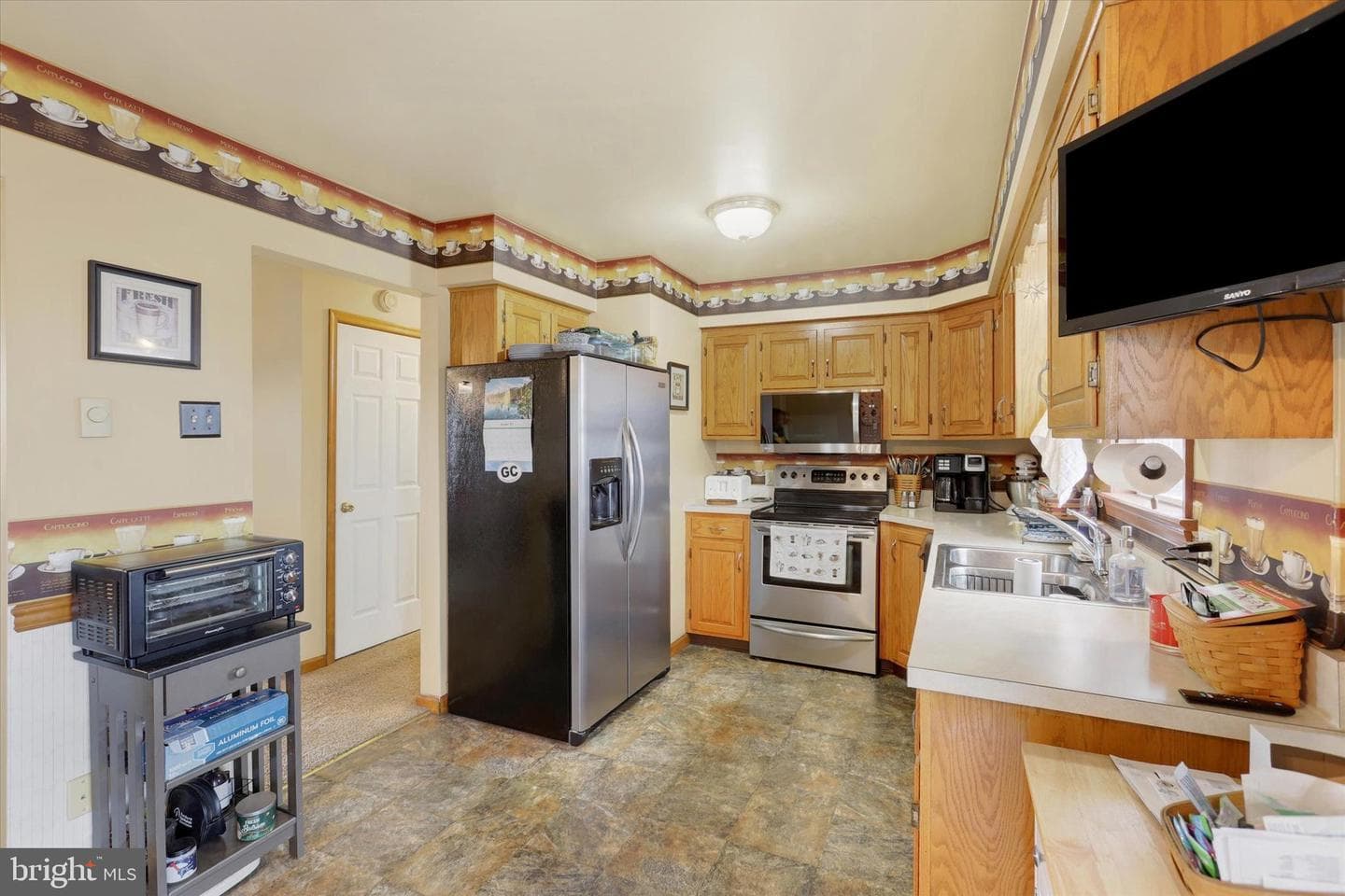 1274 Courtney Drive photo 9
