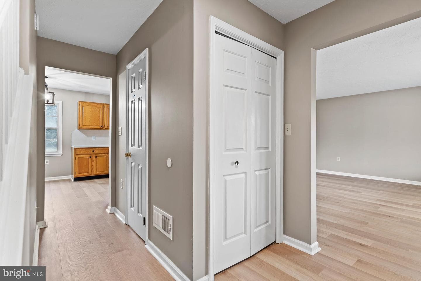 3534 Turnberry Drive photo 7