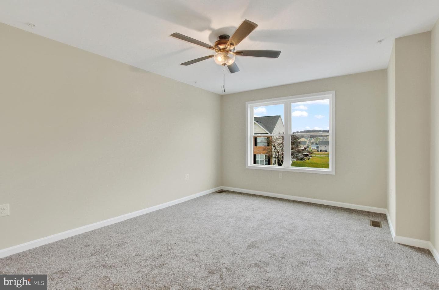8844 Hillside Way photo 13