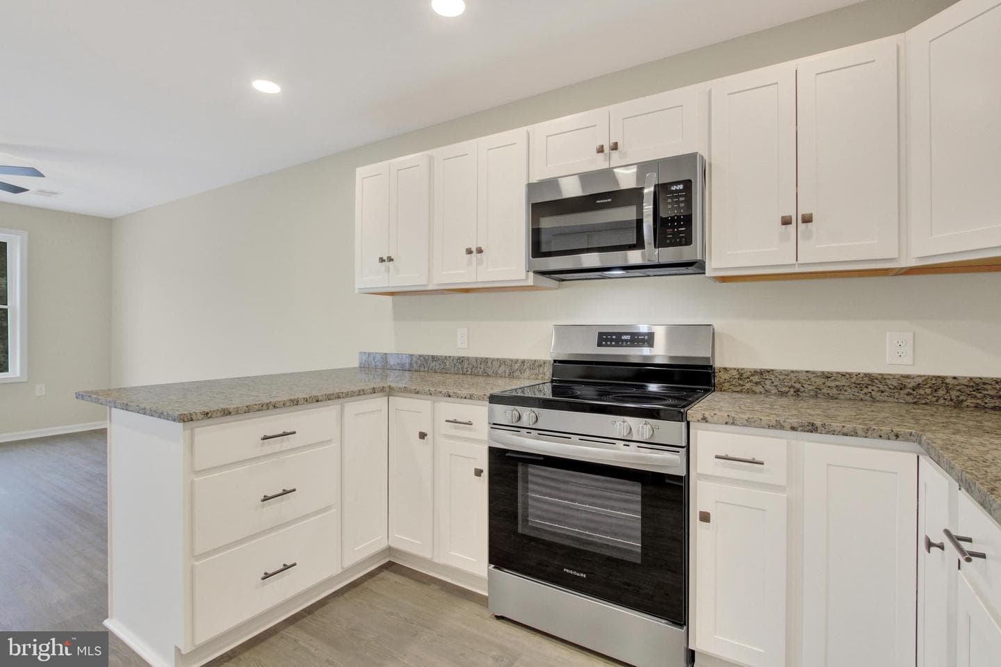 8844 Hillside Way photo 8