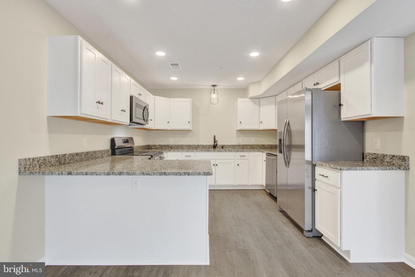 8860 Hillside Way photo 7