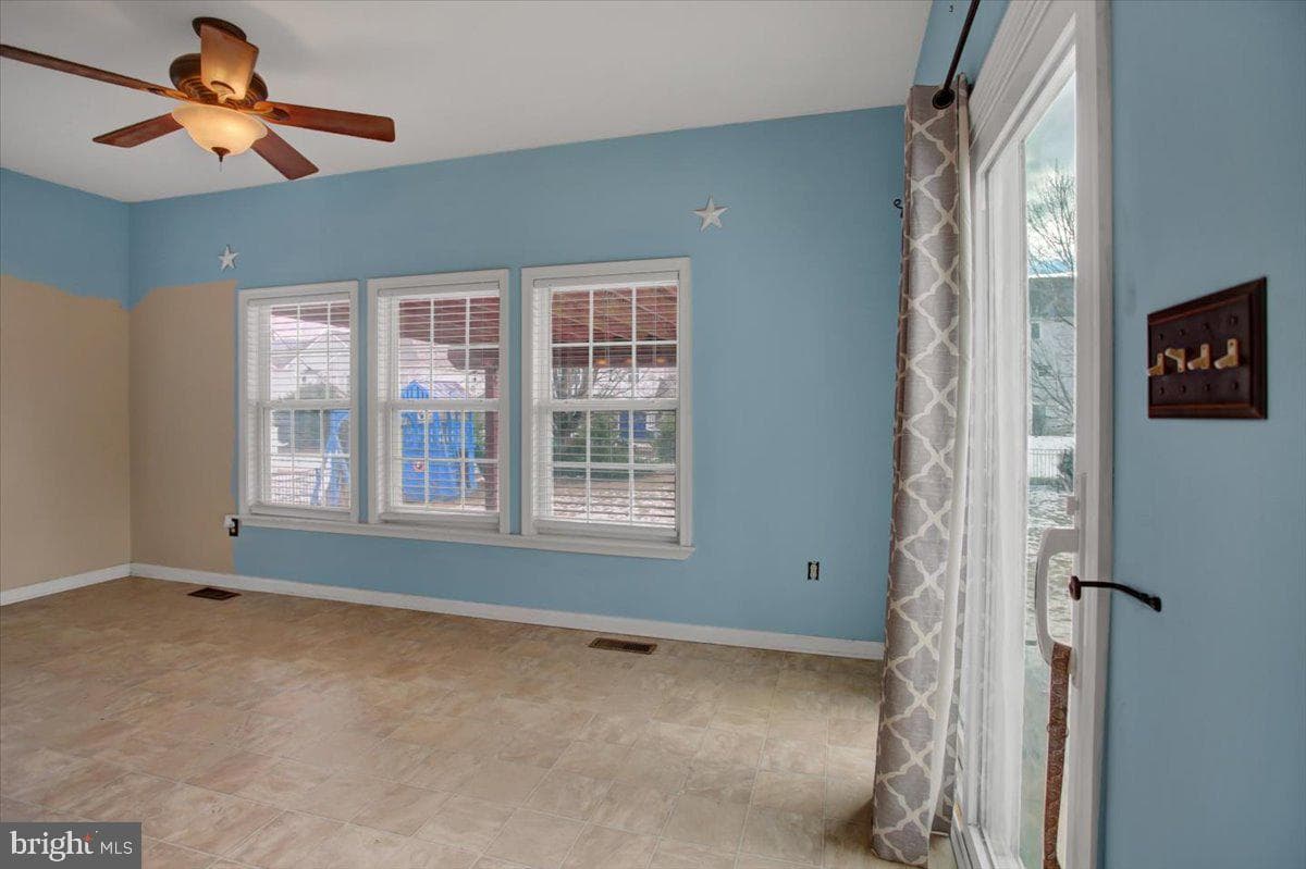 2850 Galaxy Dr. photo 15