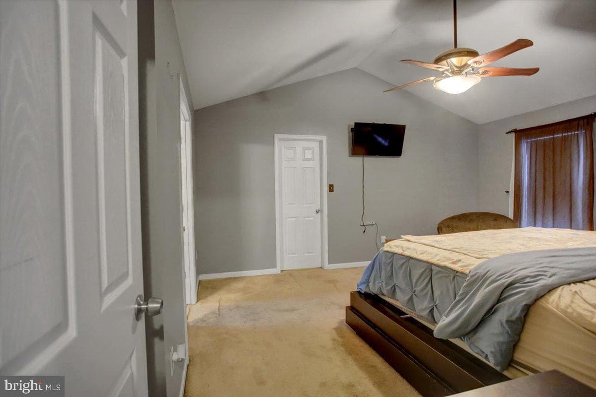 2850 Galaxy Dr. photo 28