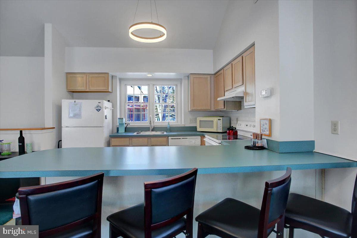 14072 Maple Way photo 11