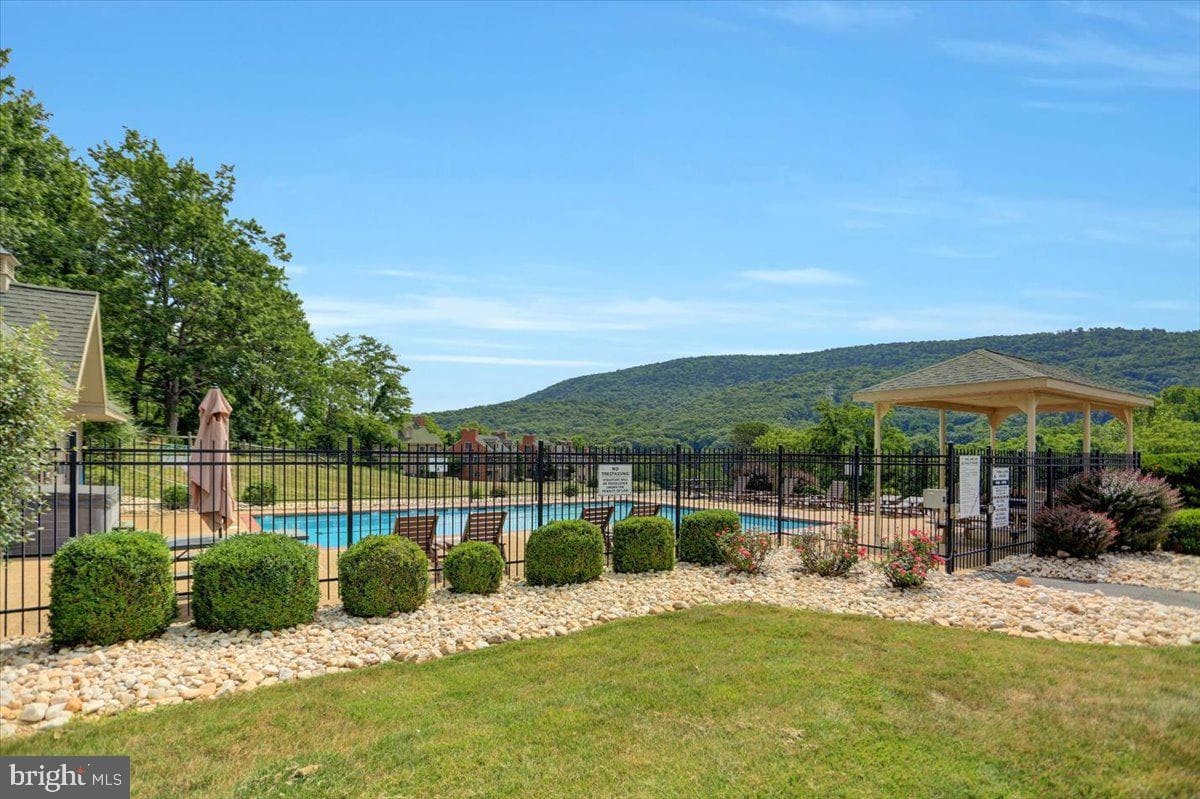 14072 Maple Way photo 33
