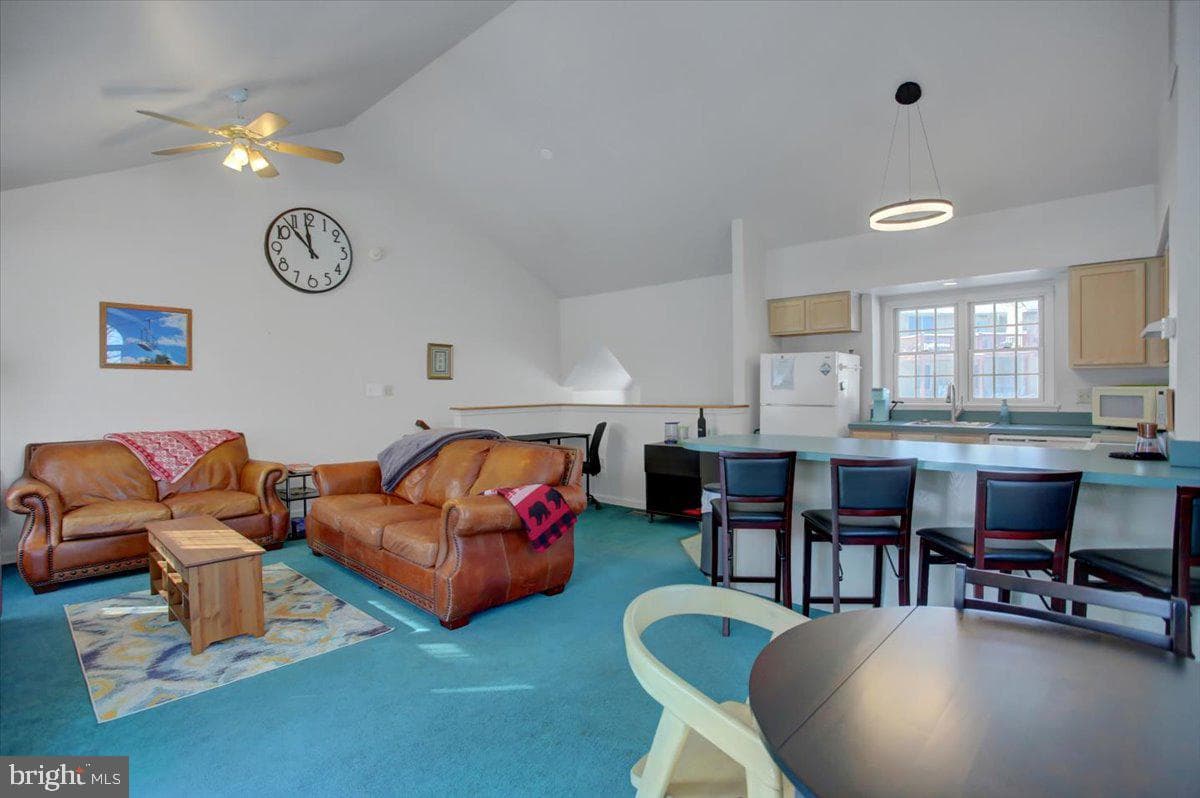 14072 Maple Way photo 9