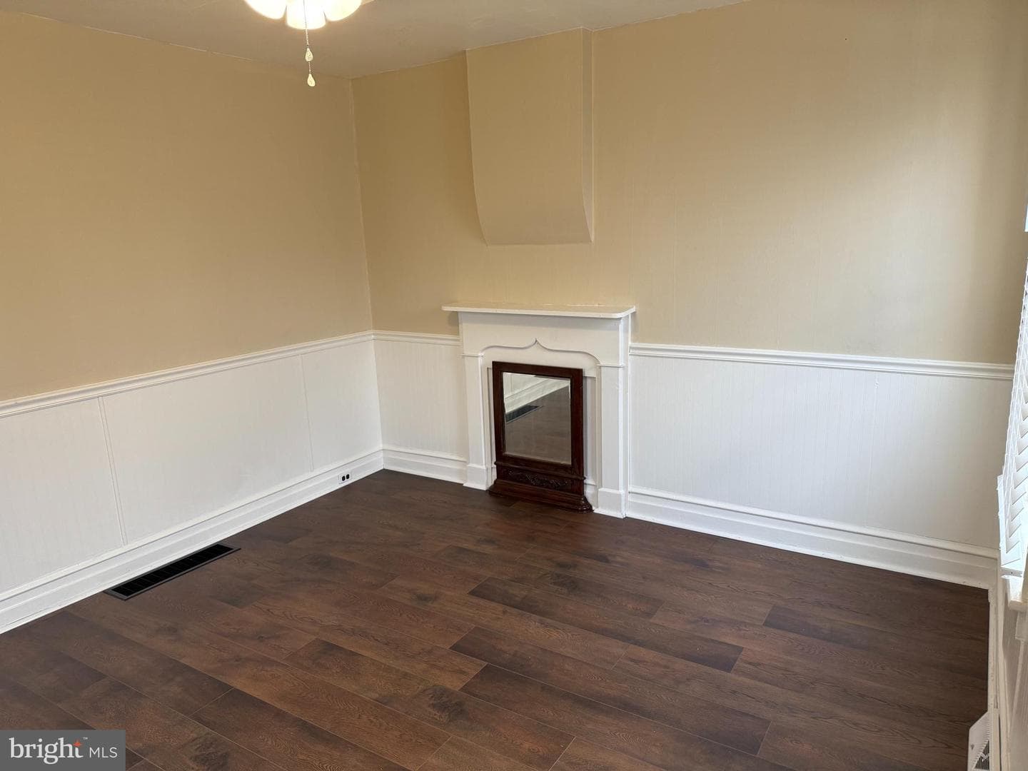 636 Pleasant Street photo 2