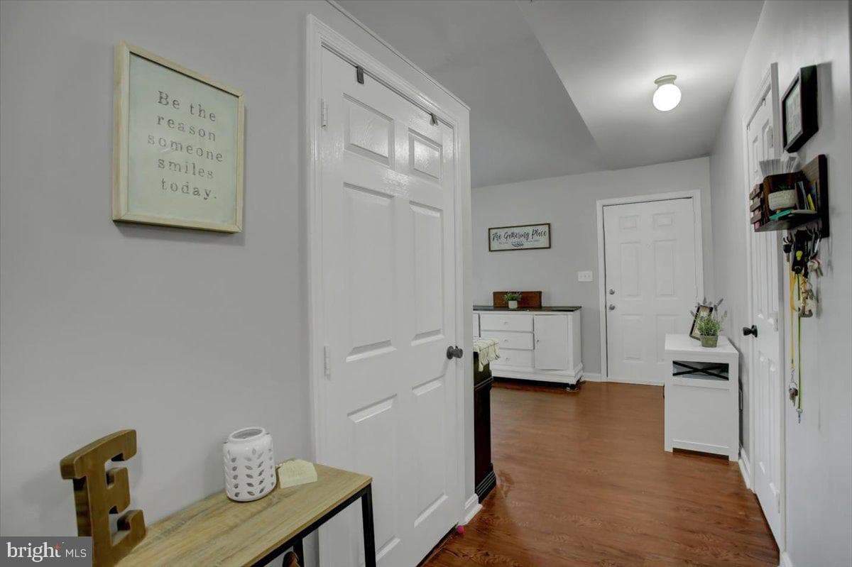 14072 Timothy Drive photo 5