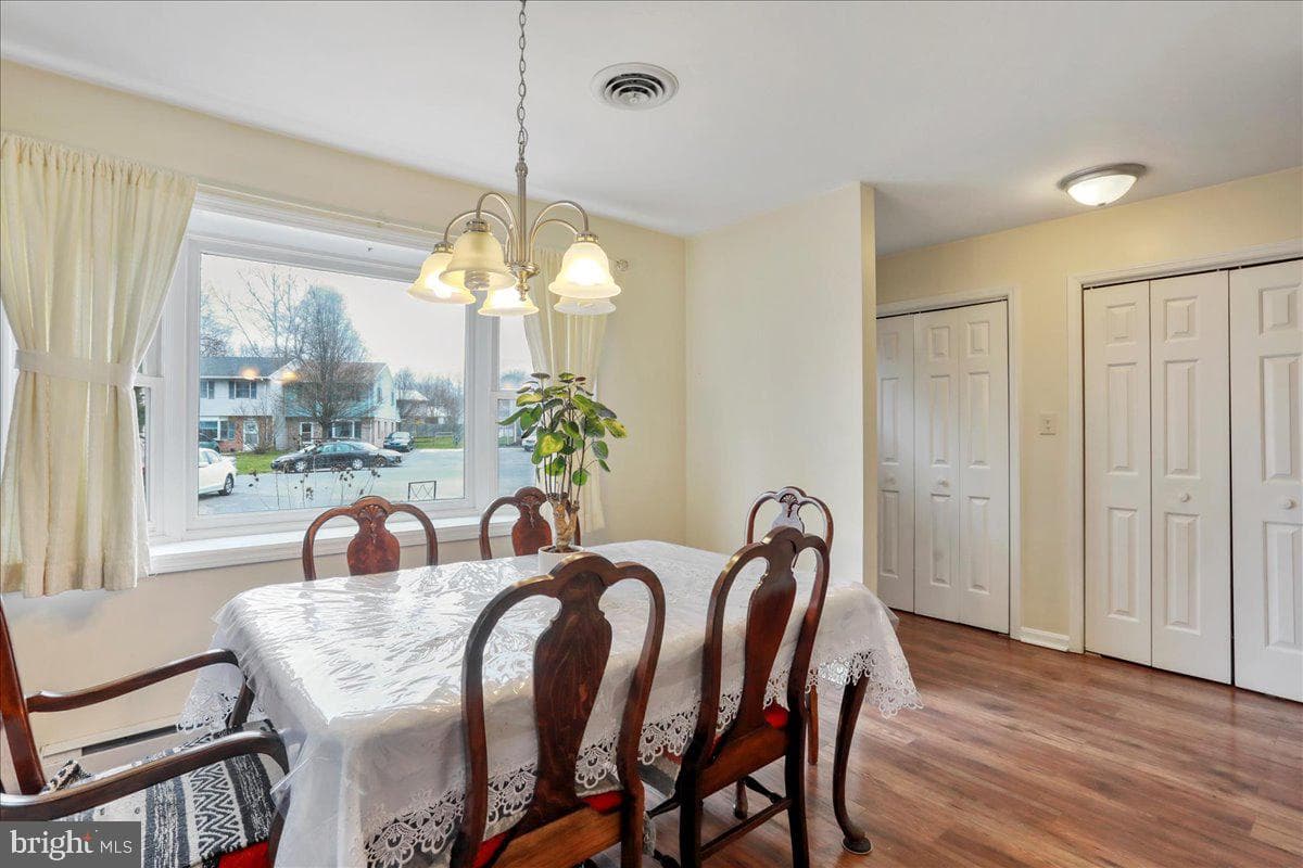 14891 Robinhood Circle photo 9