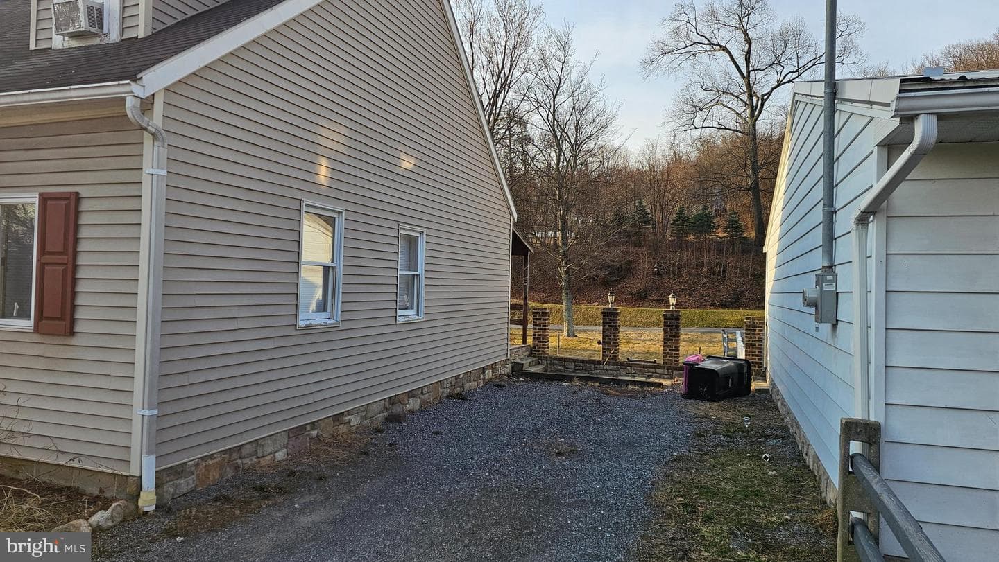 14518 Buchanan Trail West photo 7