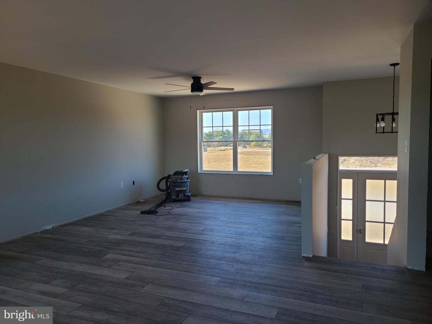 253 Grove photo 2