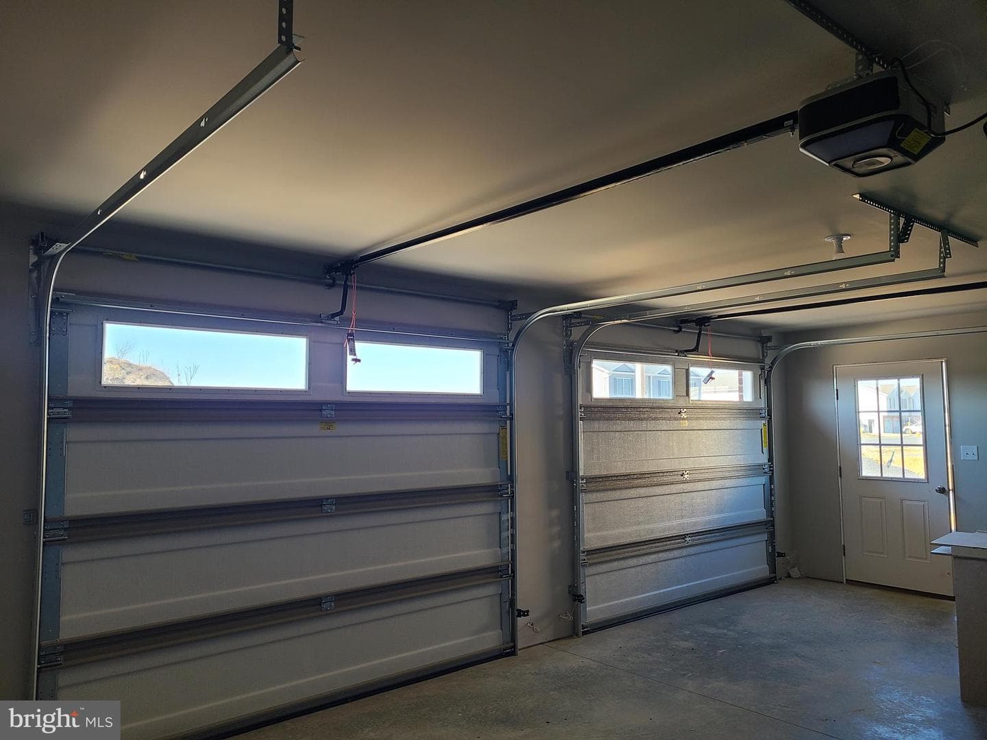 253 Grove photo 5