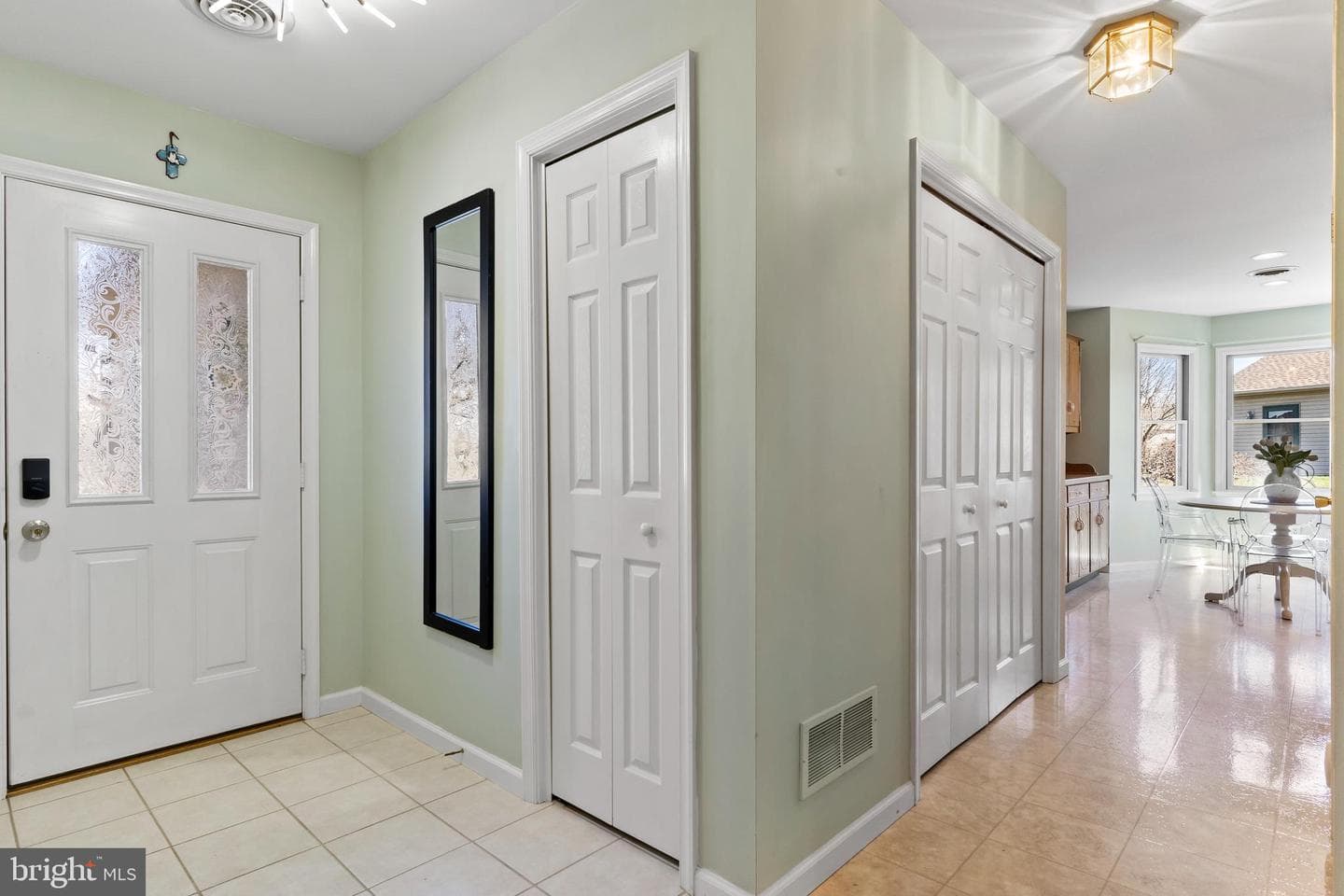 332 Phoenix Drive photo 10